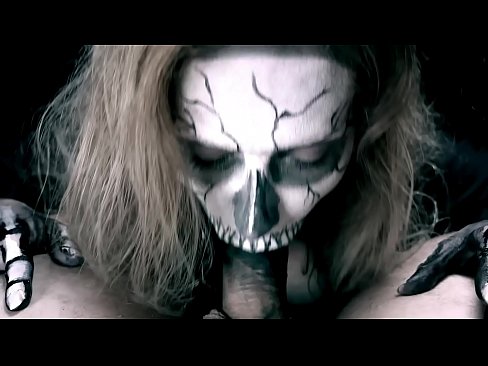 ❤️ Noia dimoni xuclant polla amb la seva boca negra i empassant semen. ️ Porno a nosaltres ca.hellporno-com.ru ️❤